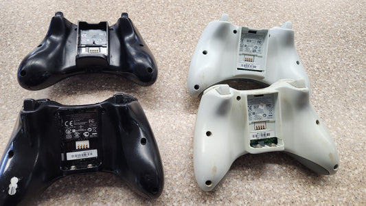 FOR PARTS Lot of 4 Xbox 360 Controllers