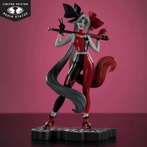 McFarlane Toys - DC Direct - 1:10 Scale Resin Statue - Harley Quinn by Alex Garner (Harley Quinn: Red, White & Black)