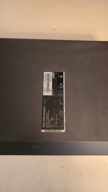 Xbox One Halo 5: Guardians Limited Edition Console + Game + Controller READ